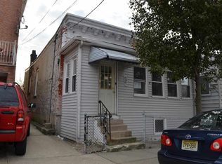 6710 Bergenwood Ave, North Bergen, NJ 07047