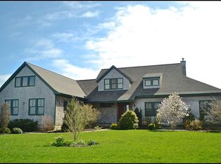 58 Pardon Hill Rd, Dartmouth, MA 02748