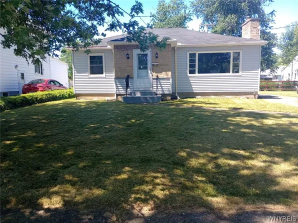 605 Roosevelt Ave, Dunkirk, NY 14048