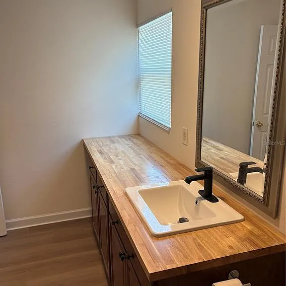 1100 Jamela Dr #B — Photo 17