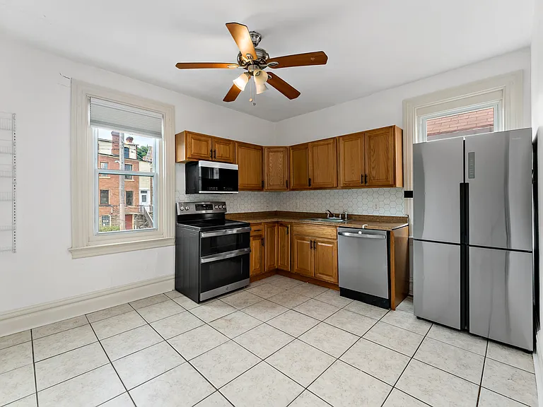 901 Highview St #1 — Photo 9