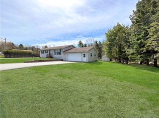 1 Grant Dr, Quispamsis, NB E2E1A3