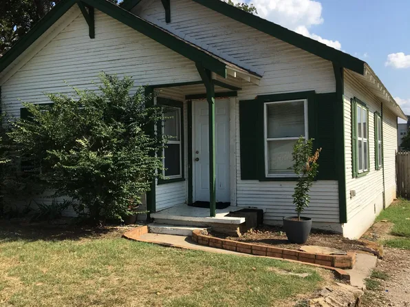 915 Maple St, Denton, TX 76201