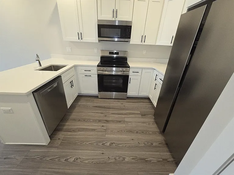 64 Tolman St #5 — Photo 2