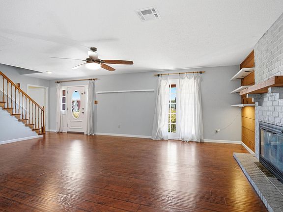 3rd image of 13 Eveland Ave