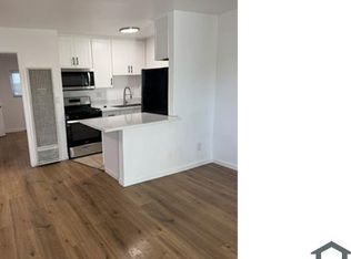 210 S Coronado St #2, Los Angeles, CA 90057
