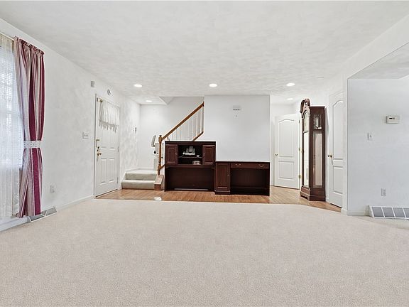 3rd image of 2003 Ridge Rd