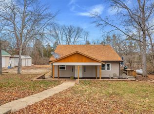 2470 Lake Tekawitha Rd, Pacific, MO 63069
