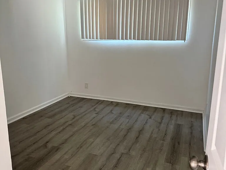 2505 & 2509 S Denison Ave #1 — Photo 3
