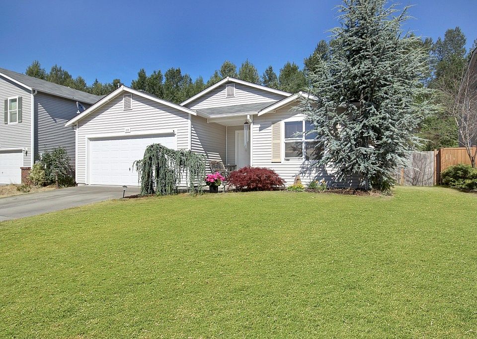 1st image of 1008 Daffodil Ave NE