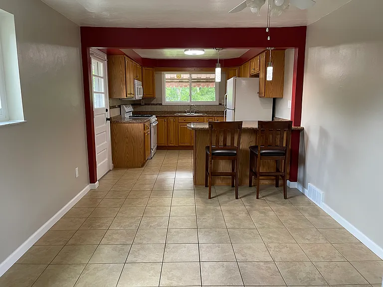 310 Millport Rd — Photo 3