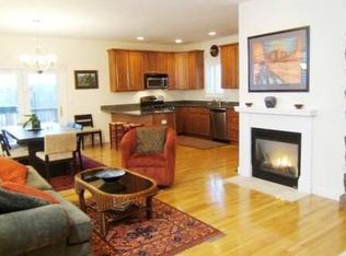 7 Crestview Rd, Roslindale, MA 02131