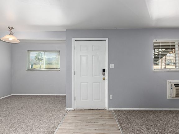 2nd image of 2617 N Chestnut St #2