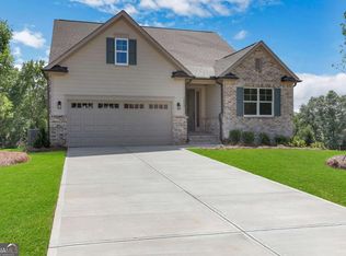 7053 Manchester Dr, Flowery Branch, GA 30542