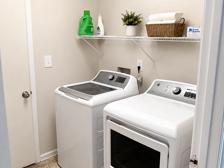 802 Piccadilly Cir — Photo 3