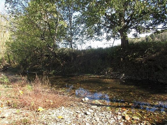 2nd image of 7597 Highway 74