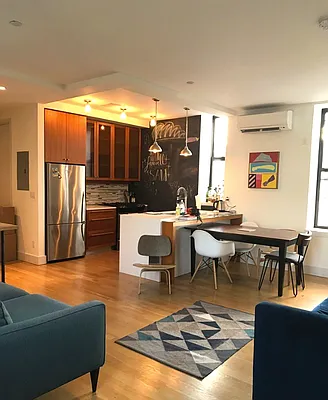 Rented by Loom Group | media 14