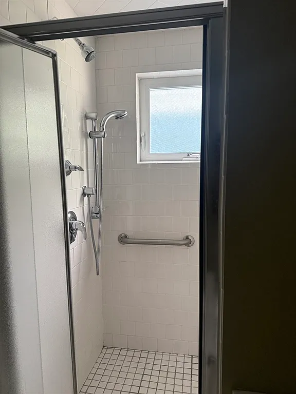 3 bed, 1504 sqft, $4,900 — Photo 4