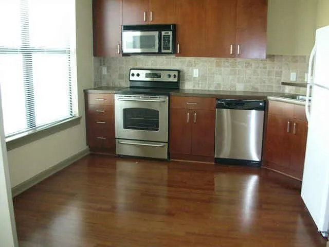 898 Oak St SW #1303 — Photo 9