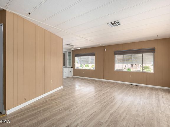 5th image of 15620 N 15TH Avenue