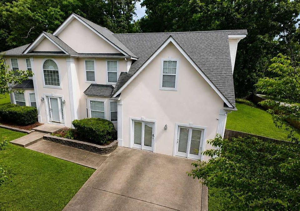 1st image of 6366 Conisburgh Ln