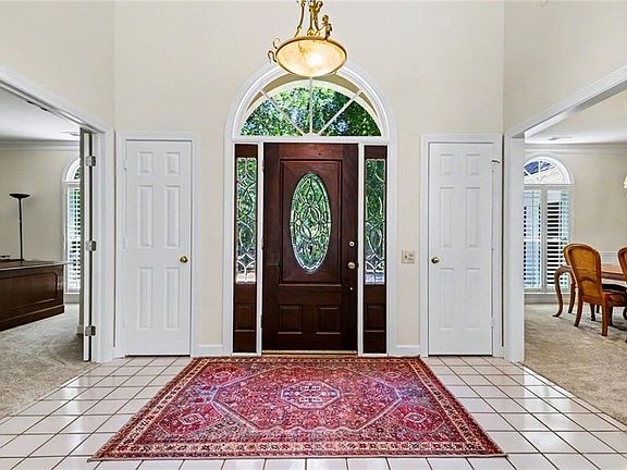 5th image of 2565 Fairview Dr