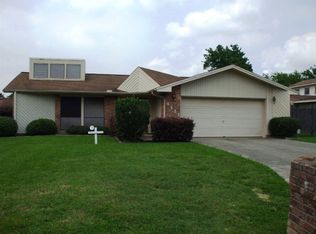 4111 Cobblestone Ln, Port Arthur, TX 77642