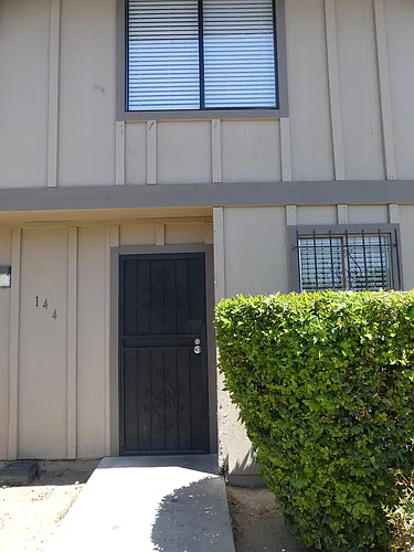 1221 N Peach Ave #143 Photo 1