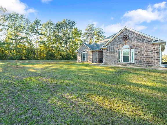 4th image of 933 County Road 388