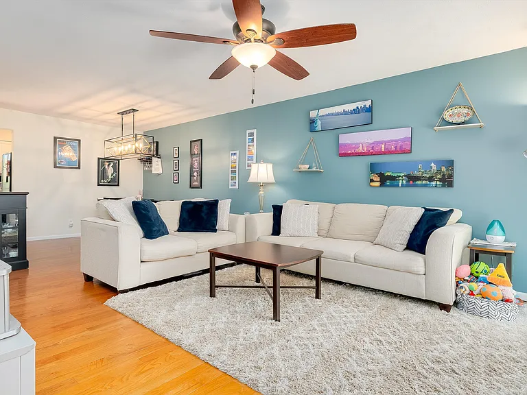 4329 W Ponds Cir — Photo 5
