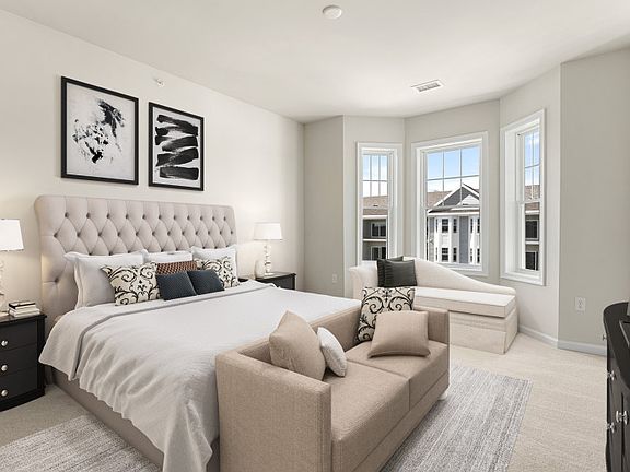 Luxurious Owner s Suite