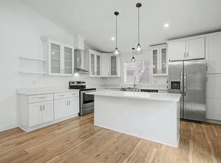953 Wilson Ave, Saint Paul, MN 55106