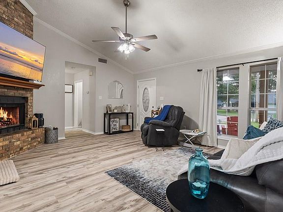 5th image of 13 Wilder Pl