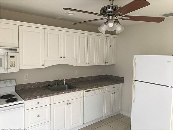3rd image of 585 Vanguard Ave NW