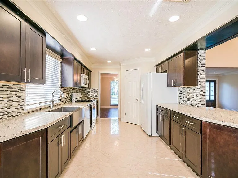 21203 Park Brook Dr — Photo 1