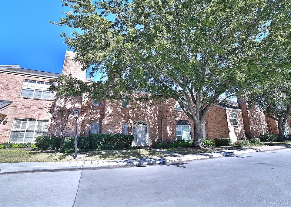 1st image of 600 Wilcrest Dr APT 46