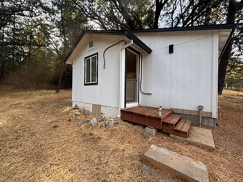 4084 Greenwood Rd #B Photo 1 4084 Greenwood Rd #B Photo 1