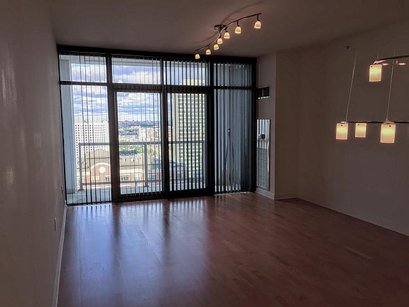 3rd image of 1235 S Prairie Ave #90