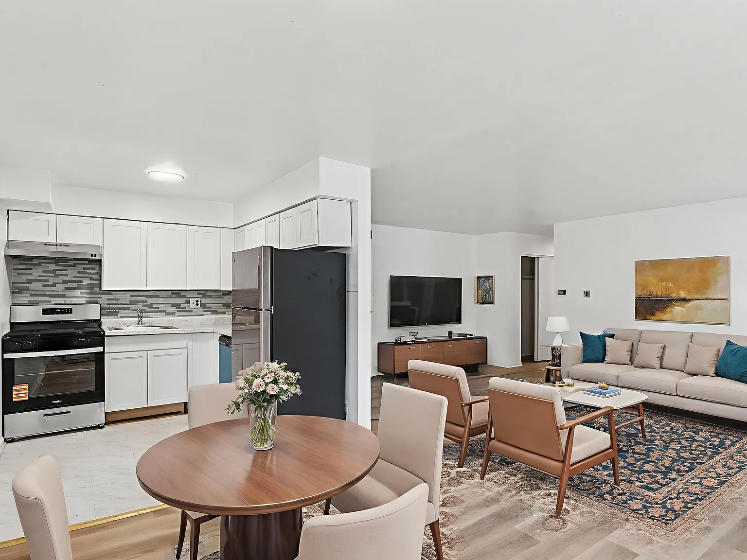 Benton Court Apartments by 3Q — Photo 1