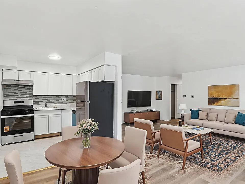 Benton Court Apartments by 3Q