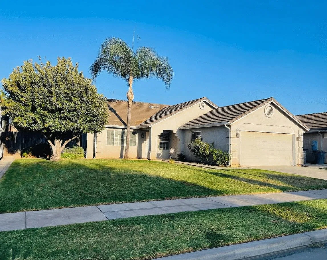 4 bed, 1440 sqft, $2,695 — Photo 1