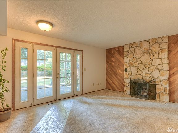 5th image of 3833 Oriental Dr NE