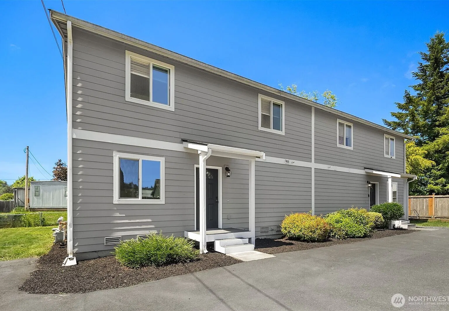3 bed, 2.5 bath, 1440 sqft, $2,150 — Photo 4