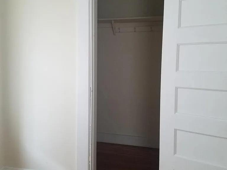 54 Hubinger St — Photo 6