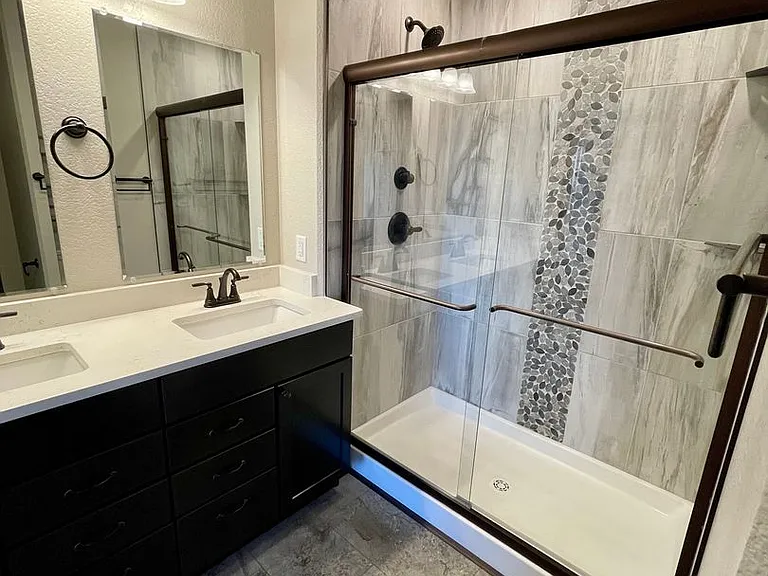 557 Mace Dr — Photo 17