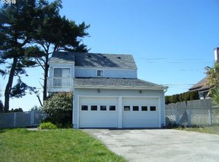 630 Mardon Ct, Brookings, OR 97415