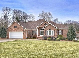2727 Sherrill Cove Way, Denver, NC 28037