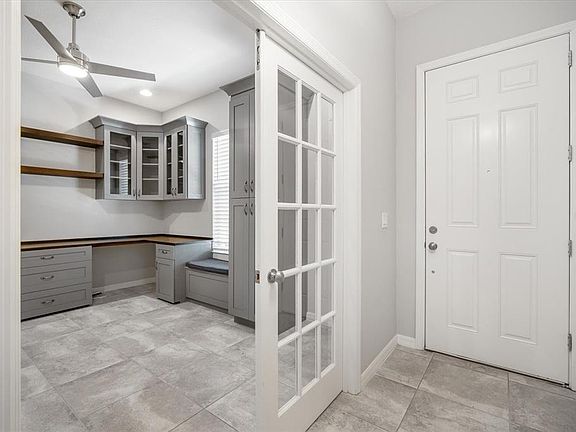 4th image of 6523 Watson Rd