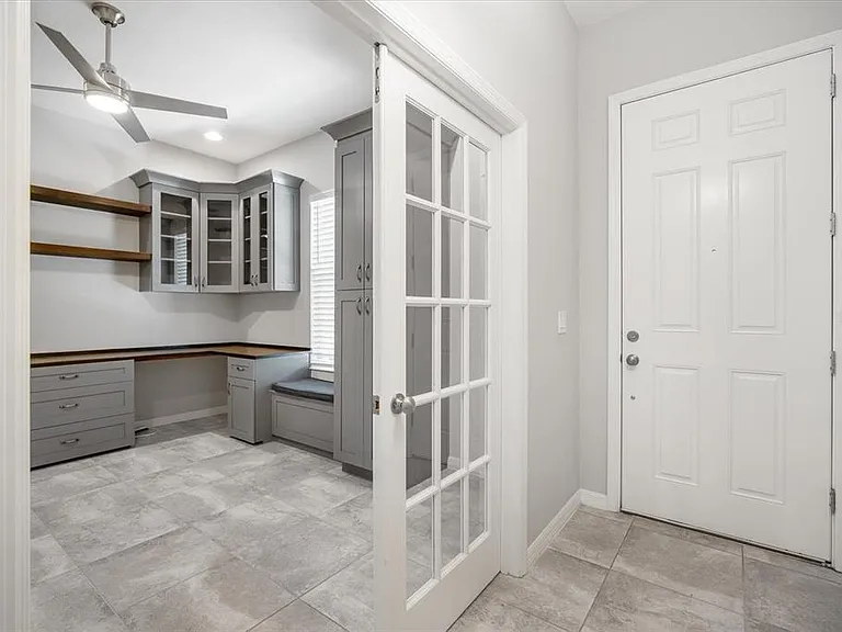 6523 Watson Rd — Photo 4