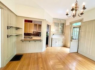 242 Walnut St, Brookline, MA 02445